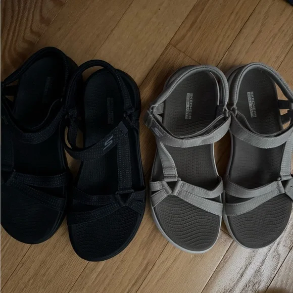 Skechers Women's Sandals in Black and creamy tan - Picture 2 of 4